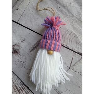 Handmade Hanging Yarn Pom Pom Christmas Gnomes Ornament Purple And Pink Hat New